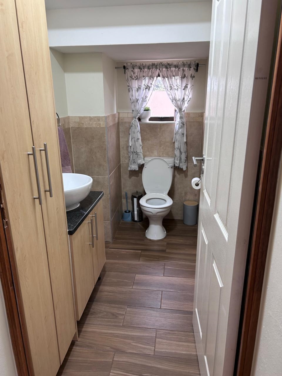 To Let 3 Bedroom Property for Rent in Melodie North West